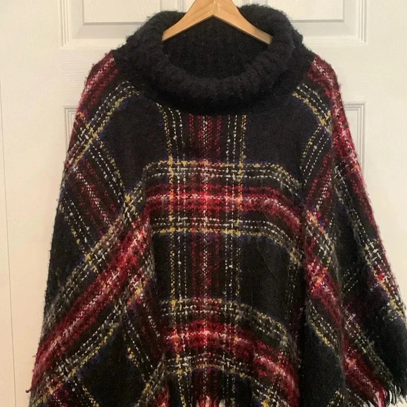 Plaid poncho turtleneck O/S - Picture 1 of 7